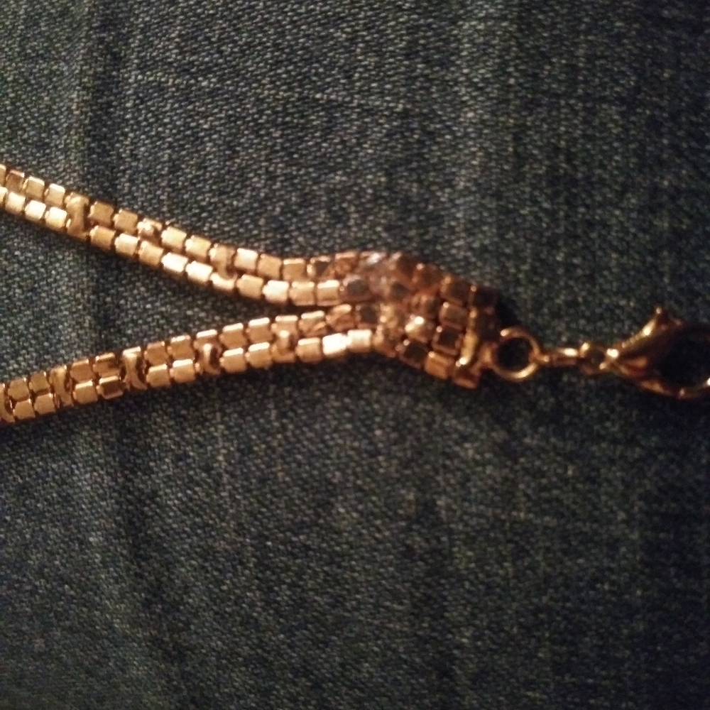 LOVE Chocker - Picture 6 of 8